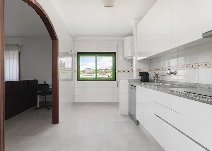 Modern-cozy Perto Do Mar Appartamento